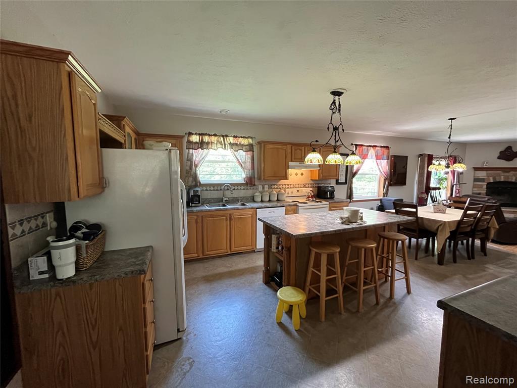 28524 Elwell Road, Belleville, MI 48111 — Photo 53