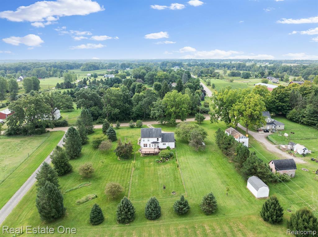7796 LANGE Road, Fowlerville, MI 48836 — Photo 27