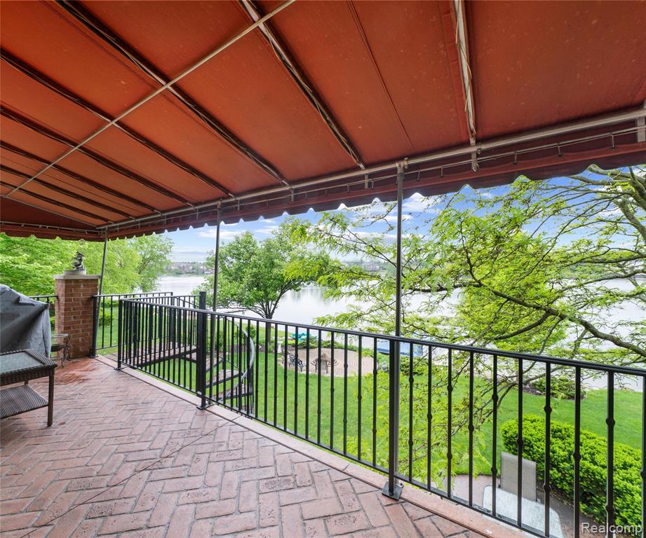 17747 PARKSHORE Drive, Northville, MI 48168 — Photo 93