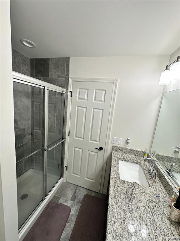 127 MONUMENT Lane, Wixom, MI — Photo 12