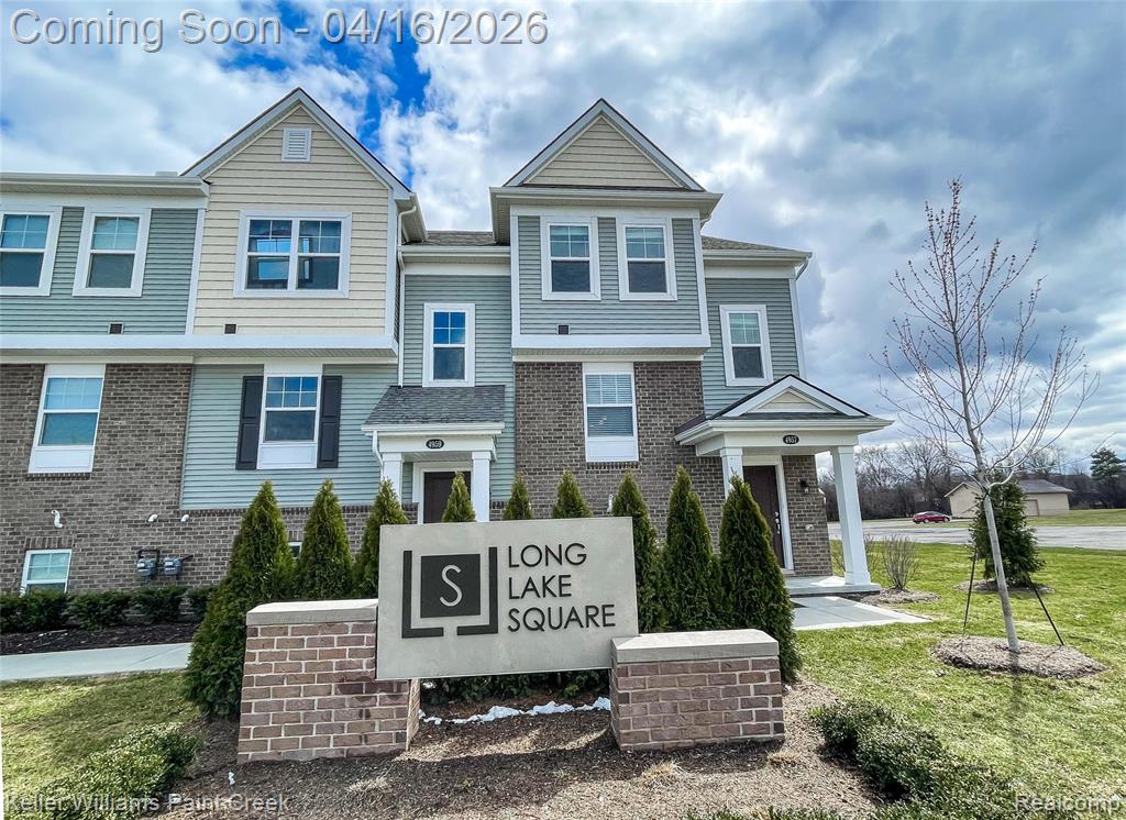 4957 Treeside Lane, Troy, MI 48098 — front exterior