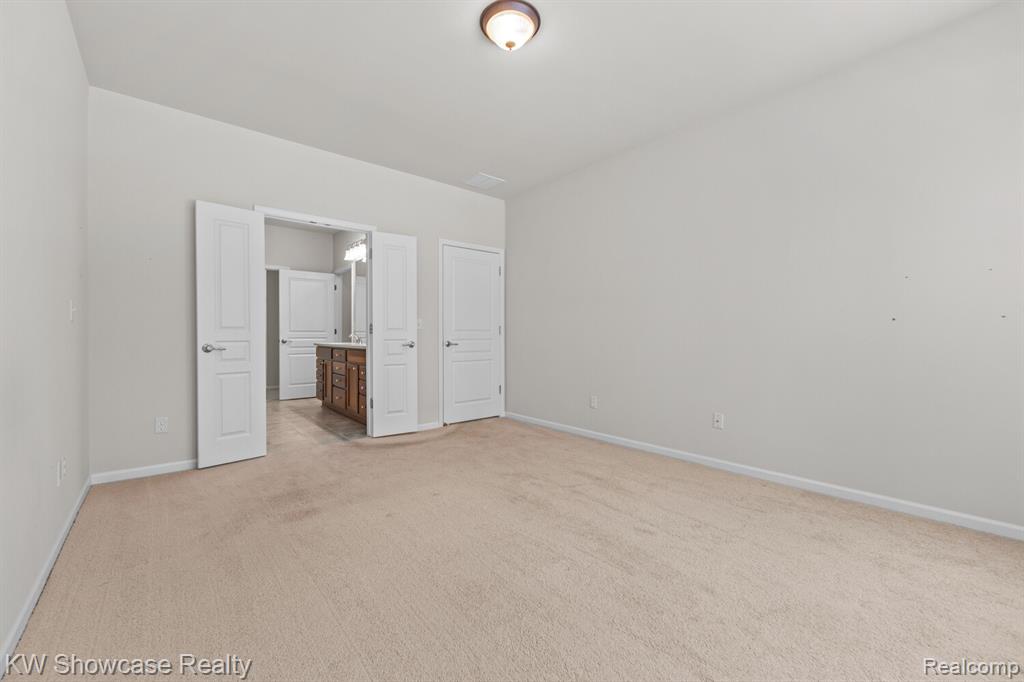 49724 Broadacre Drive, 57, Macomb, MI 48042 — Photo 18