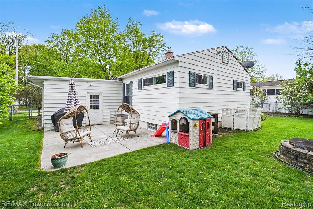 207 Labian Drive, Flushing, MI 48433 — Photo 20