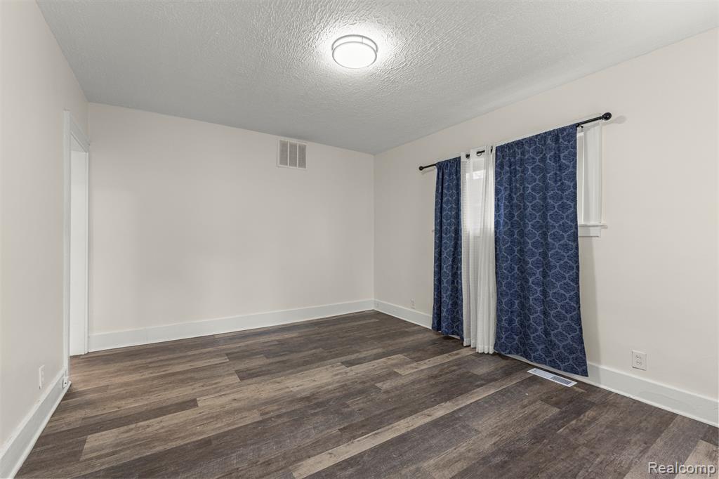 5629 Katherine Street, Dearborn Heights, MI 48125 — Photo 7