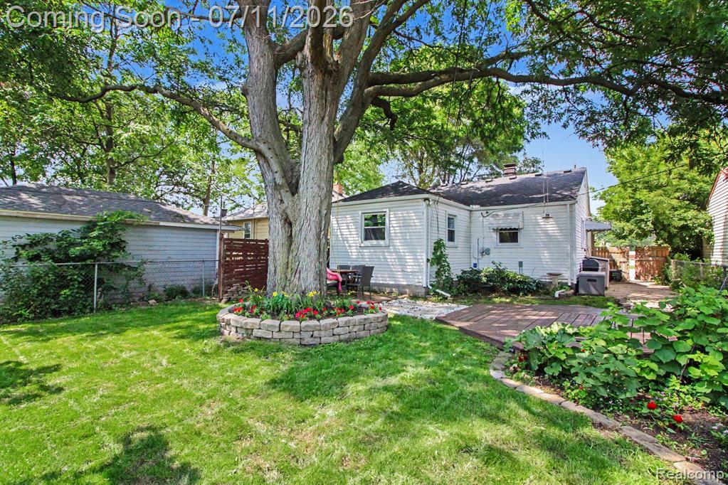 740 E 10 Mile Road, Ferndale, MI 48220 — Photo 26