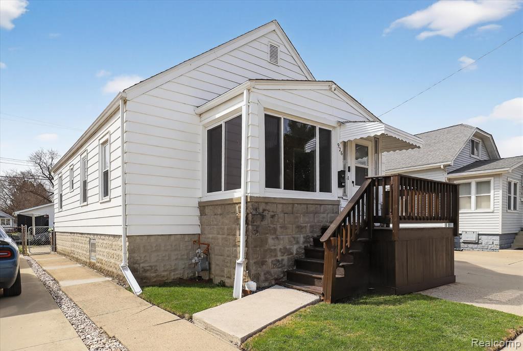 926 Kentucky Court, Monroe, MI 48161 — Photo 2