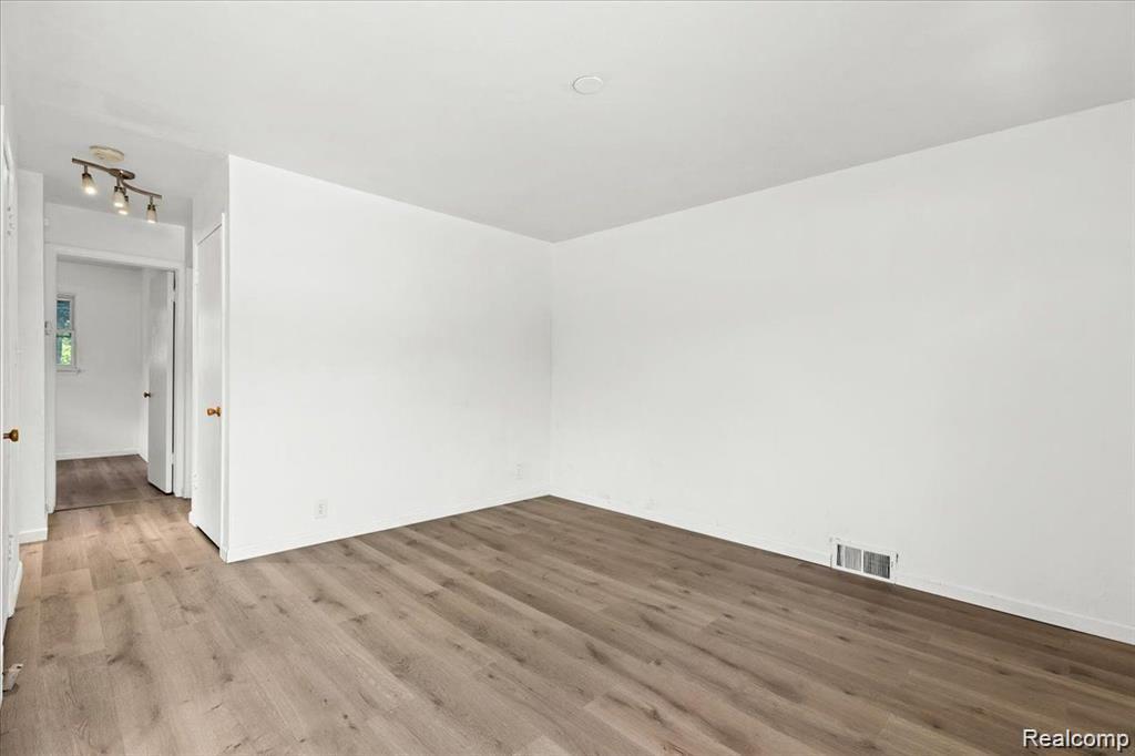 1919 ACKLEY Avenue, Westland, MI 48186 — Photo 4
