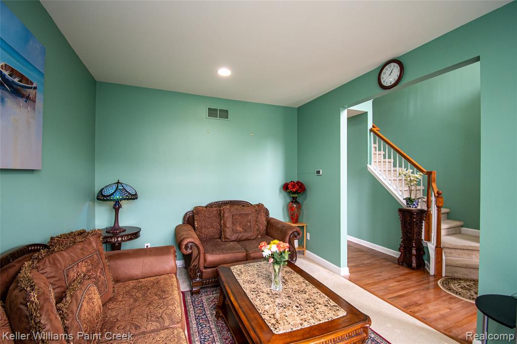 16550 Mulberry Way, Northville, MI 48168 — Photo 6