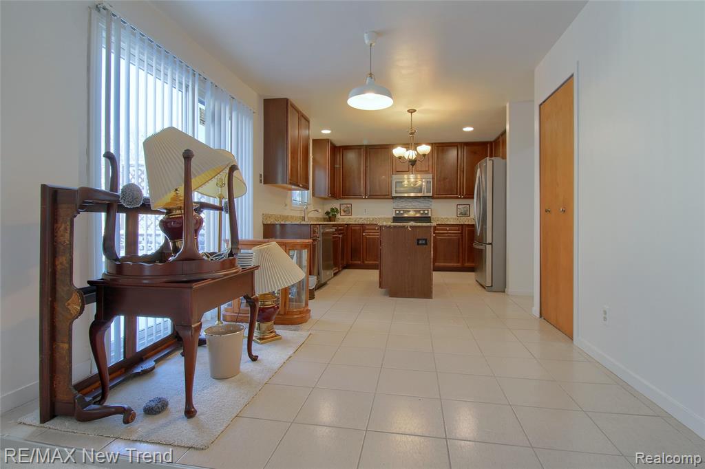 44420 Wright Way, Novi, MI — Photo 9