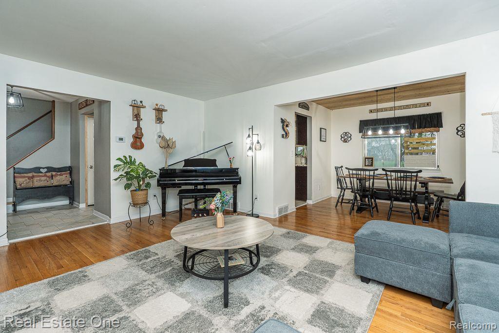 53416 Bellamine Drive, Shelby Twp, MI 48316 — Photo 10