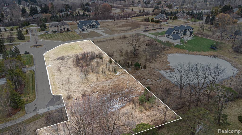 5 Fairway Trail, Grand Blanc, MI 48439 — Photo 3