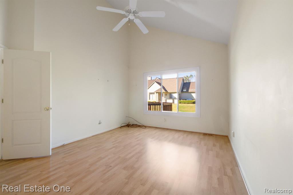 2588 Maple Forest Court, Wixom, MI 48393 — Photo 22