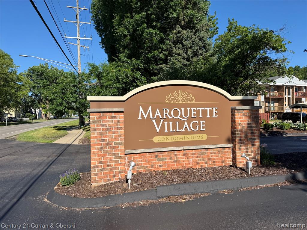 1454 Shoemaker Drive, Westland, MI