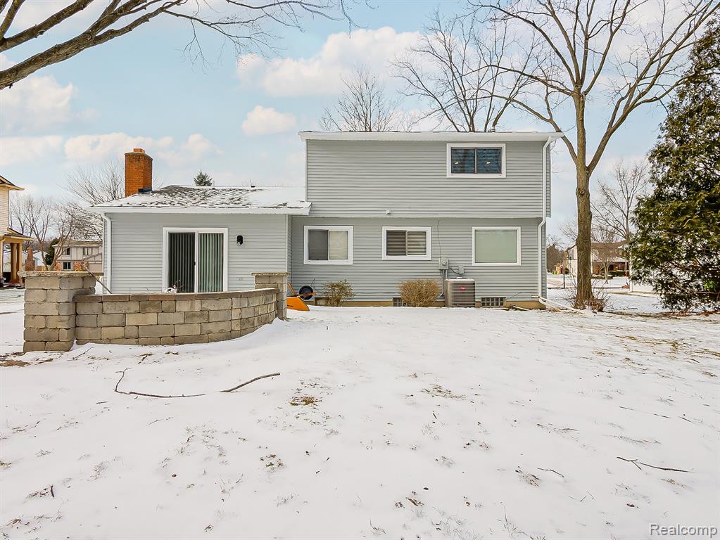 21964 Sunrise Boulevard, Novi, MI — Photo 29