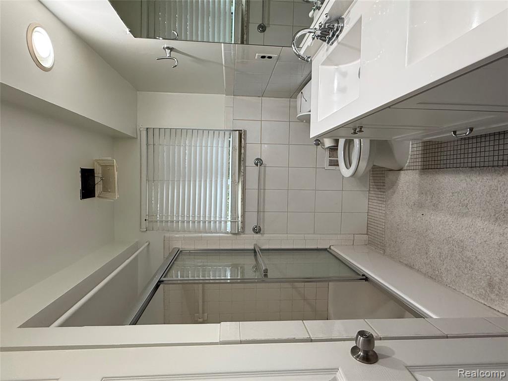 4123 Bieber Drive, Sterling Heights, MI 48310 — Photo 16