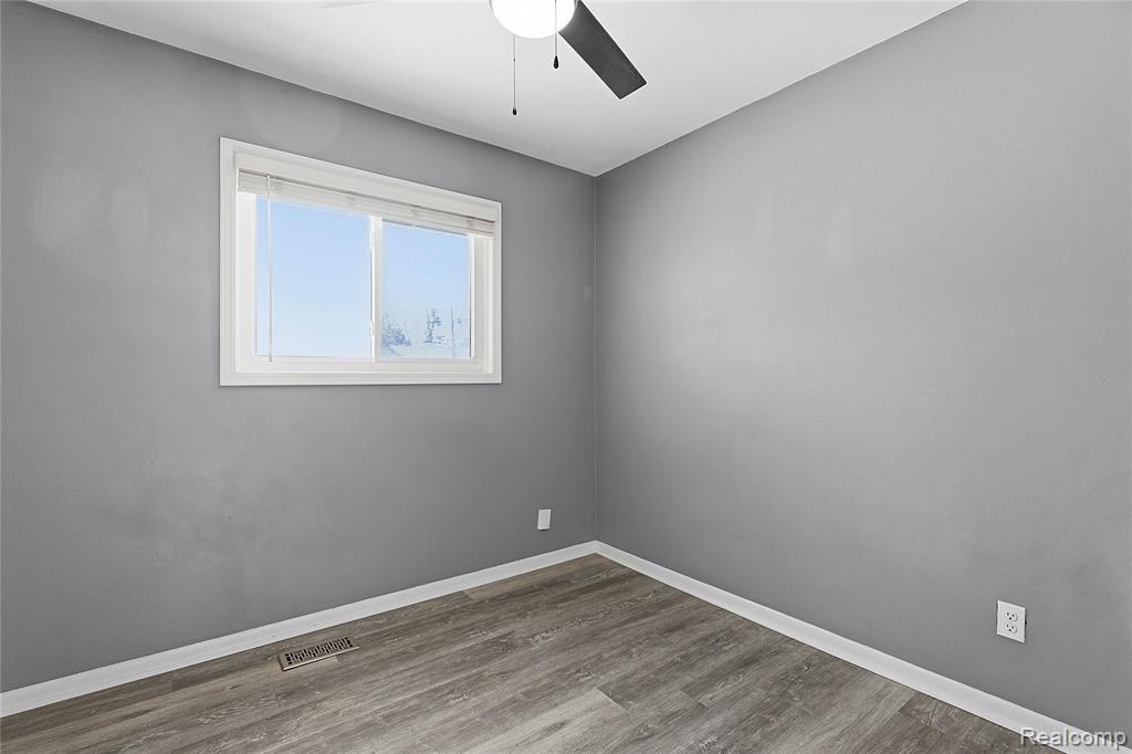 1273 Fall River Road, Ypsilanti, MI 48198 — Photo 15