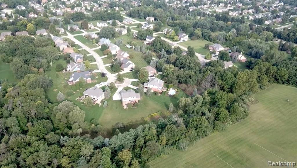 858 WOODSIDE Court, Lake Orion, MI — Photo 34