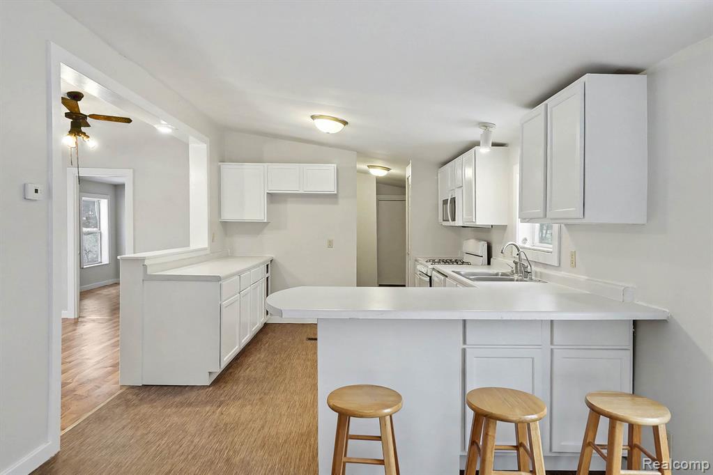 1295 W Cook Road, Grand Blanc, MI, 48439