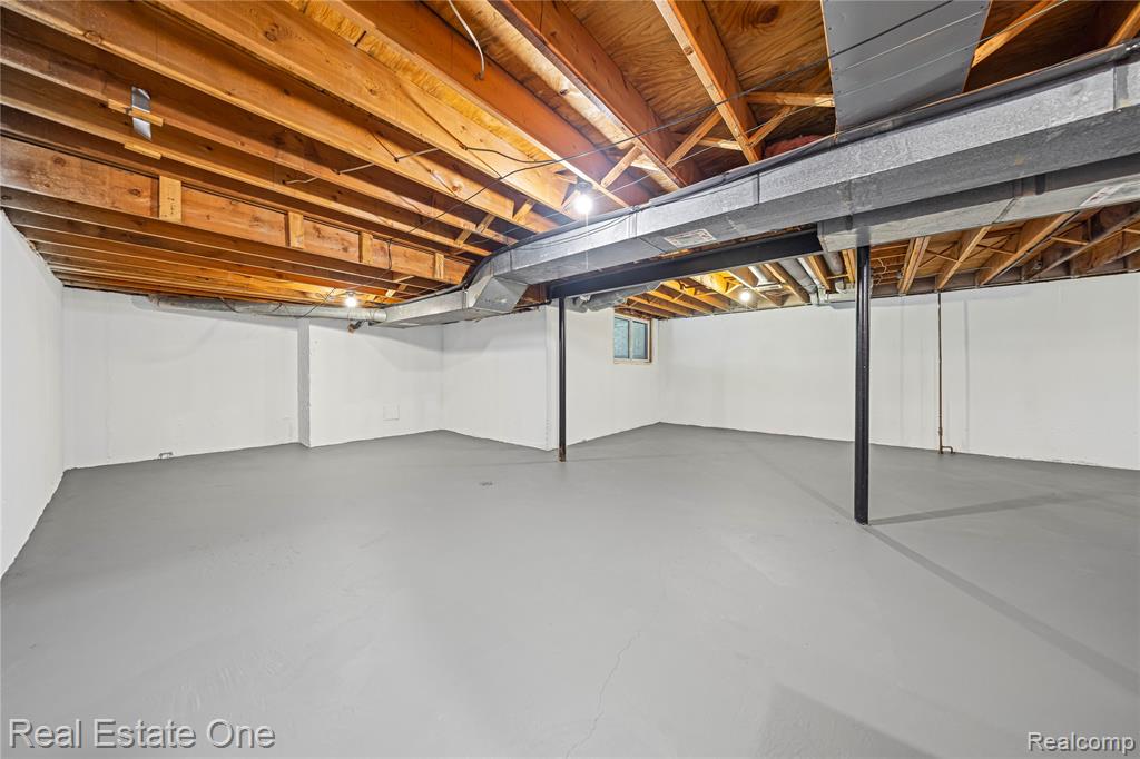6027 Pebble Lane Court, West Bloomfield, MI — Photo 44