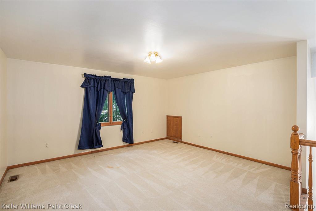 6365 Hayfield Lane, Almont, MI 48003 — Photo 22