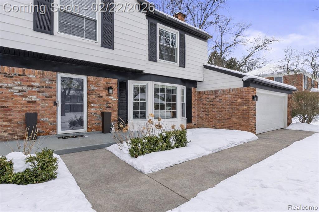 504 Weybridge Drive, Bloomfield Hills, MI 48304 — Photo 2