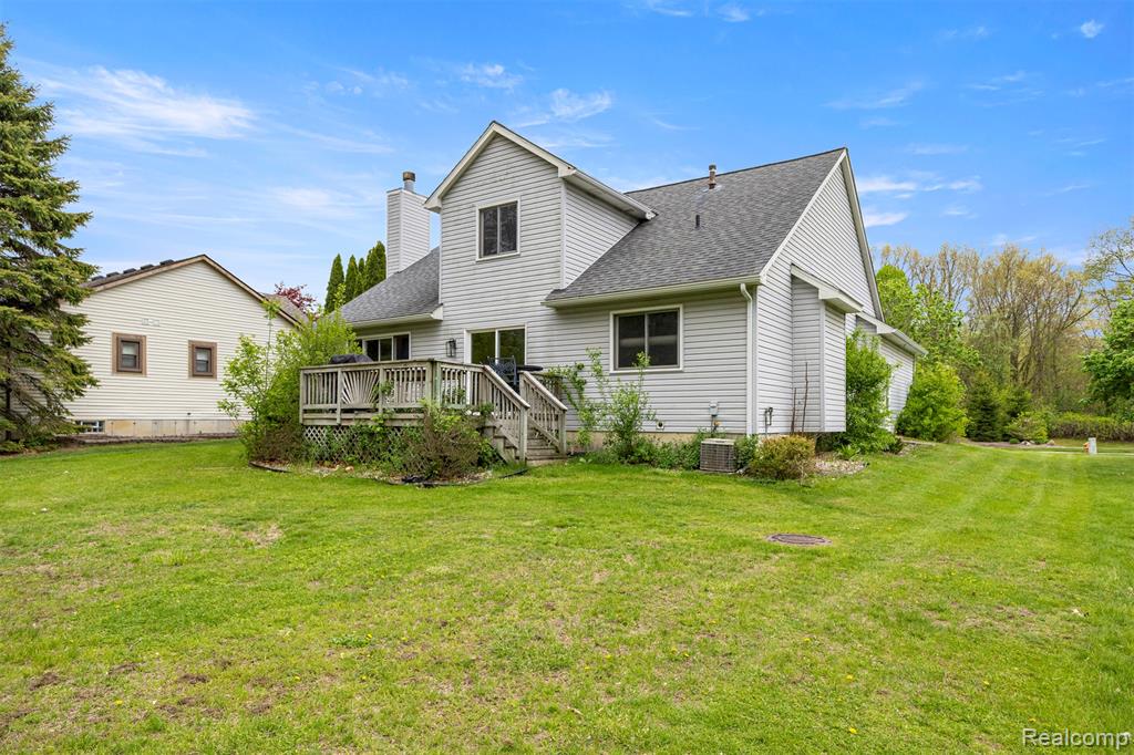 7978 Hoffman Drive, Waterford, MI 48327 — Photo 37