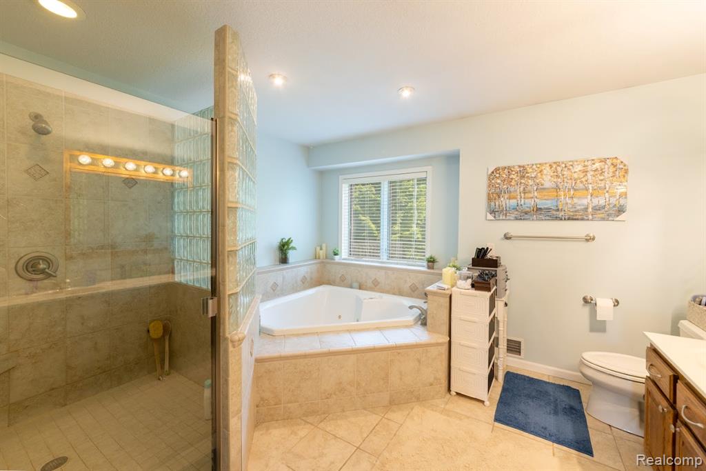 4695 Powell Drive, Mount Pleasant, MI 48858 — Photo 14