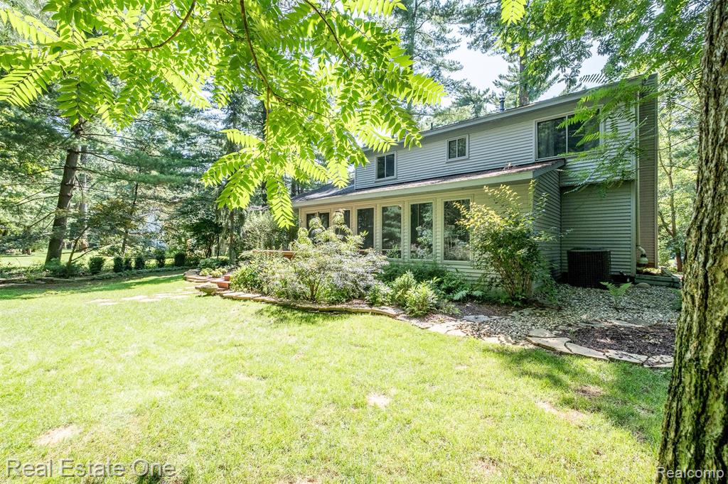 4079 Cumberland Court, Commerce Twp, MI 48390 — Photo 57
