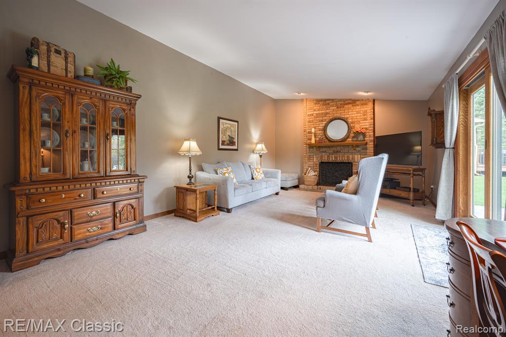 25884 BUCKMINSTER Drive, Novi, MI — Photo 11