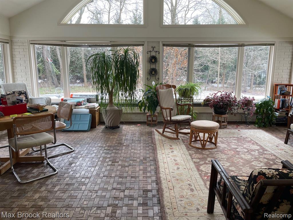 6285 HILLS Drive, Bloomfield Hills, MI 48301 — Photo 13