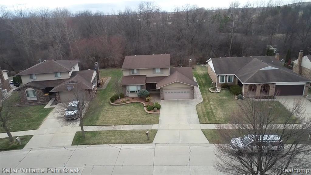 19170 Dawnshire Drive, Brownstown, MI 48193 — Photo 47