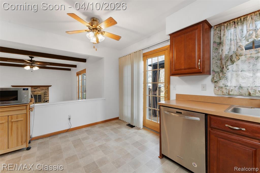 44640 Yorkshire Drive, Novi, MI — Photo 15