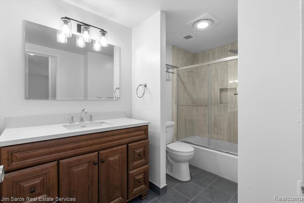 8200 E Jefferson Avenue, 1012, Detroit, MI 48214 — Photo 16