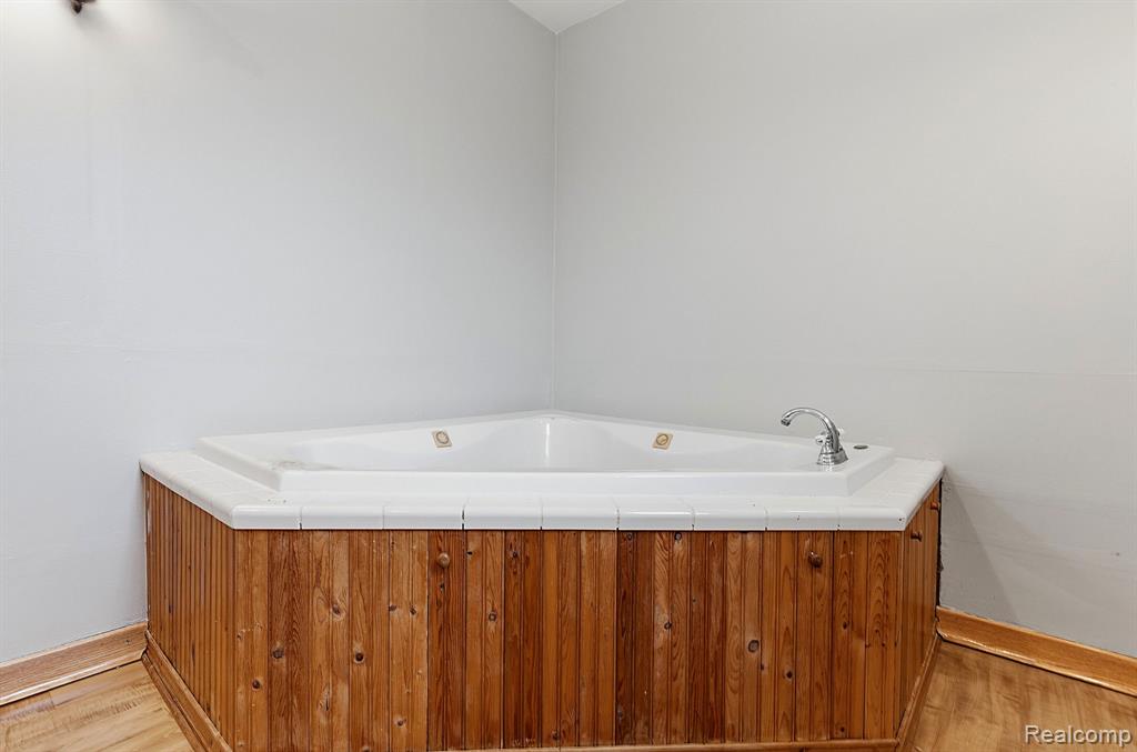 5852 Beech Daly Road, Taylor, MI 48180 — Photo 12