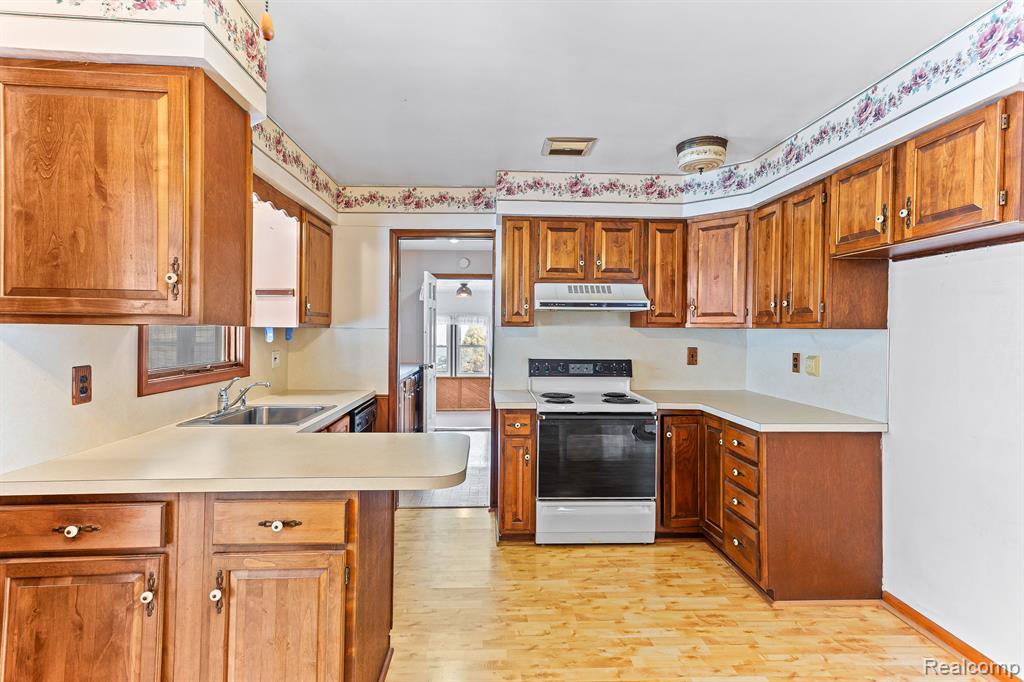 4945 CARLETON ROCKWOOD Road, South Rockwood, MI — Photo 10