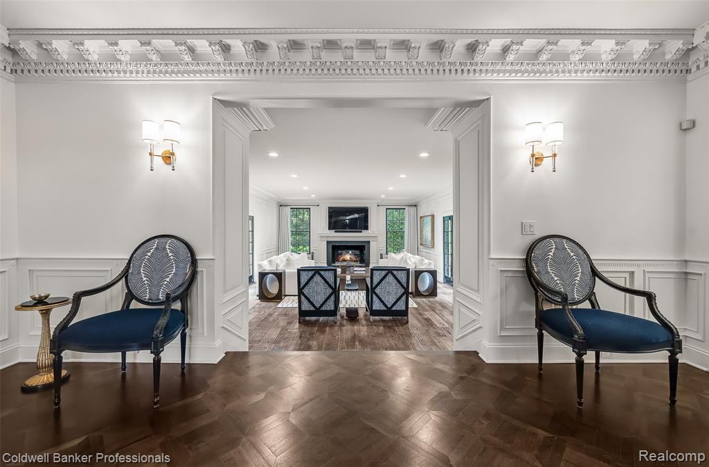477 Dunston Road, Bloomfield Hills, MI 48304 — Photo 17