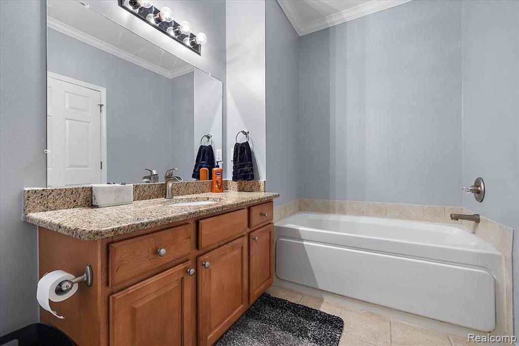 7779 Ambassador Drive, Shelby Twp, MI 48316 — Photo 18