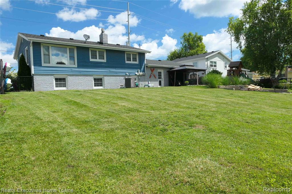 2854 ELMWOOD Street, Port Huron, MI 48060 — Photo 41