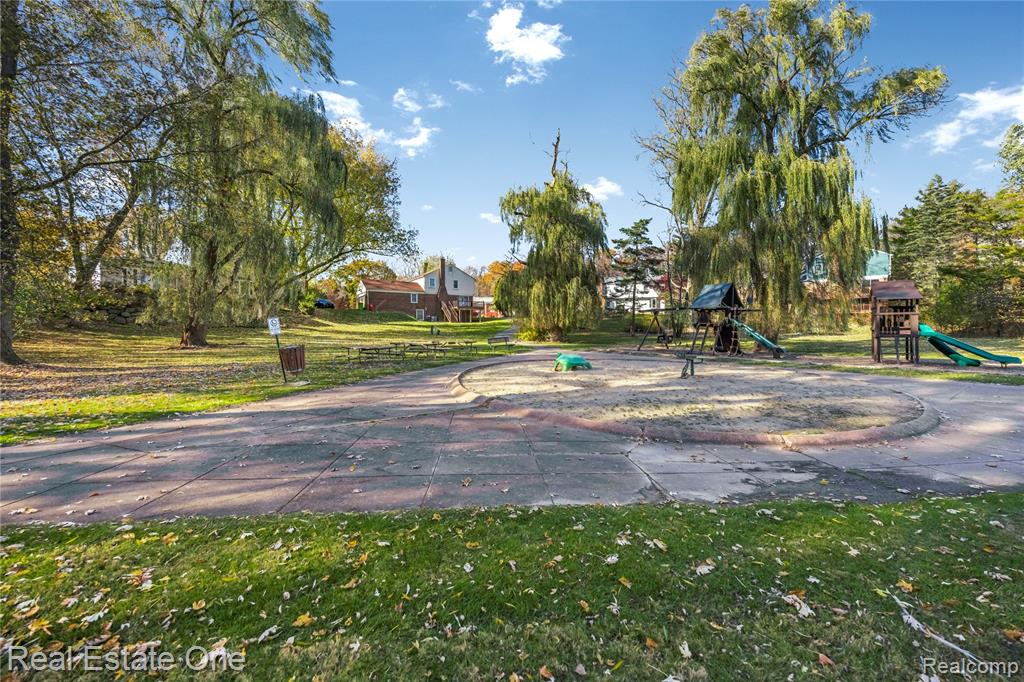 4163 Old Dominion Drive, West Bloomfield, MI 48323 — Photo 55