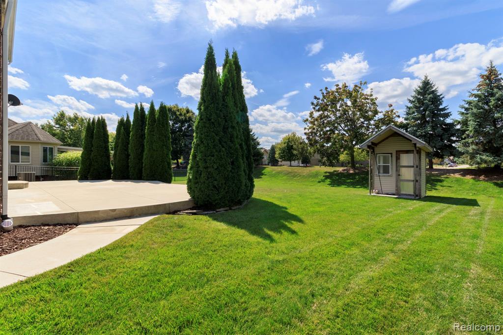 50219 Cheltenham Drive, Macomb, MI 48044 — Photo 37