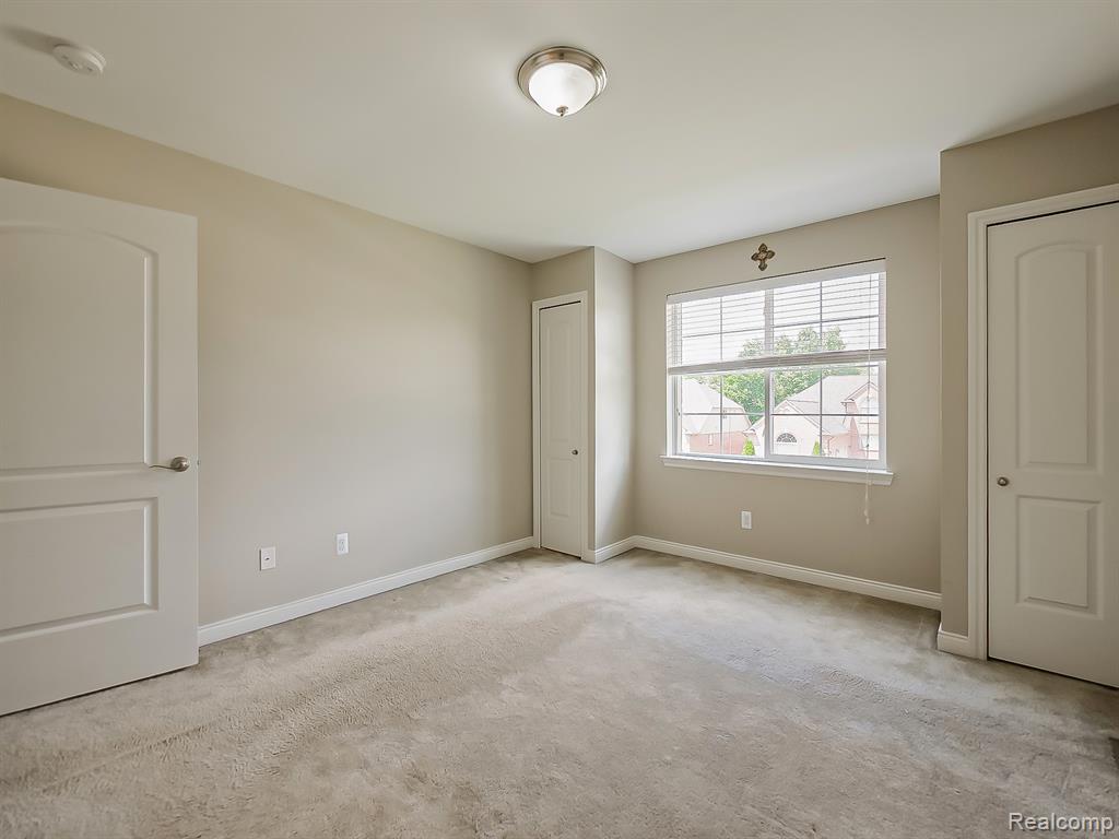 6960 Norway Drive, Troy, MI 48085 — Photo 22
