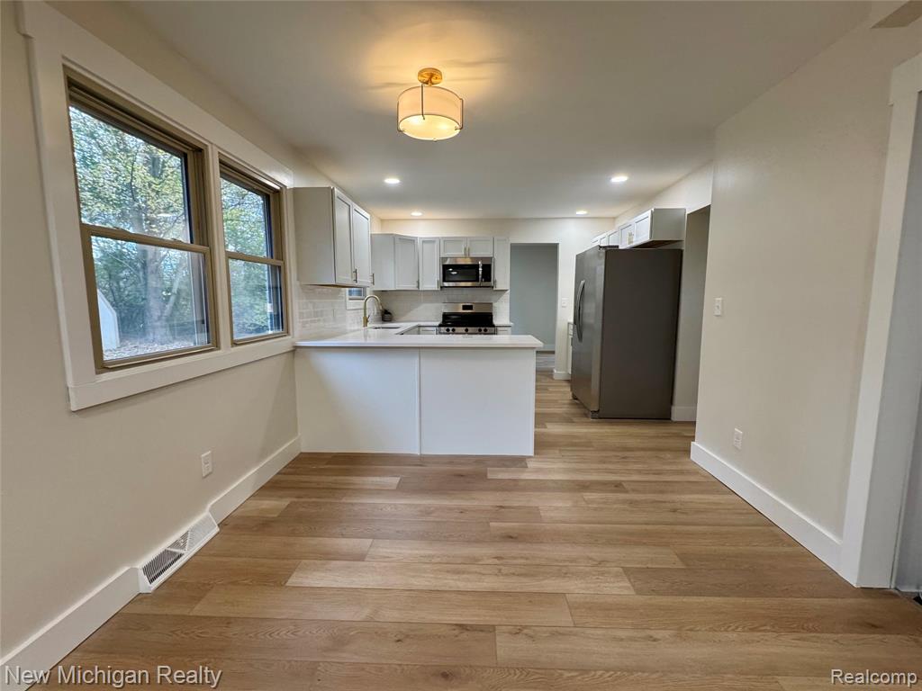 4146 McCandlish Road, Grand Blanc, MI 48439 — Photo 8
