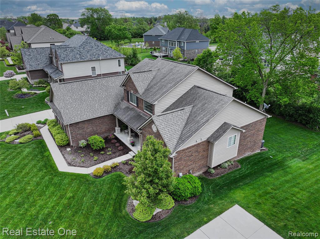 52689 Aspen Drive, South Lyon, MI 48178 — Photo 2