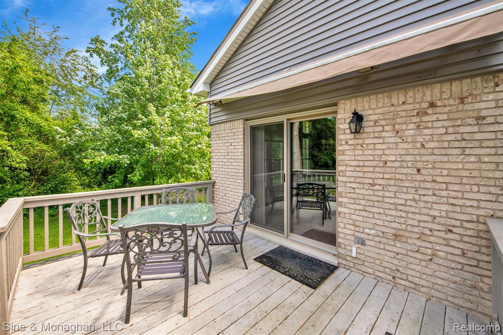 41856 RIVERWOOD Court, Canton, MI 48187 — Photo 27