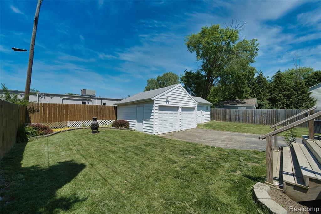 2700 Hallman Avenue, Waterford, MI 48328 — Photo 5