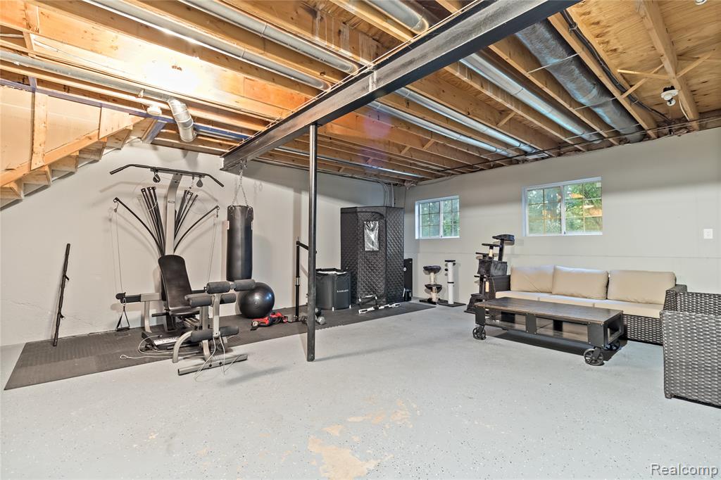 549 Winwood Court, Walled Lake, MI 48390 — Photo 35