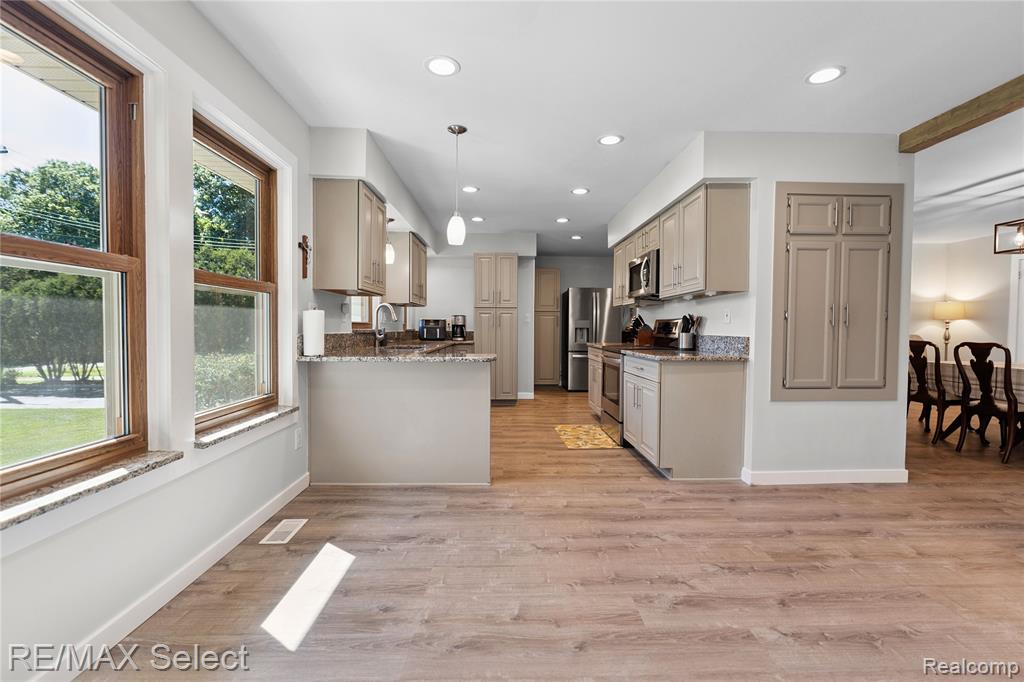 2456 N Tipsico Lake Road, Hartland, MI 48353 — Photo 11