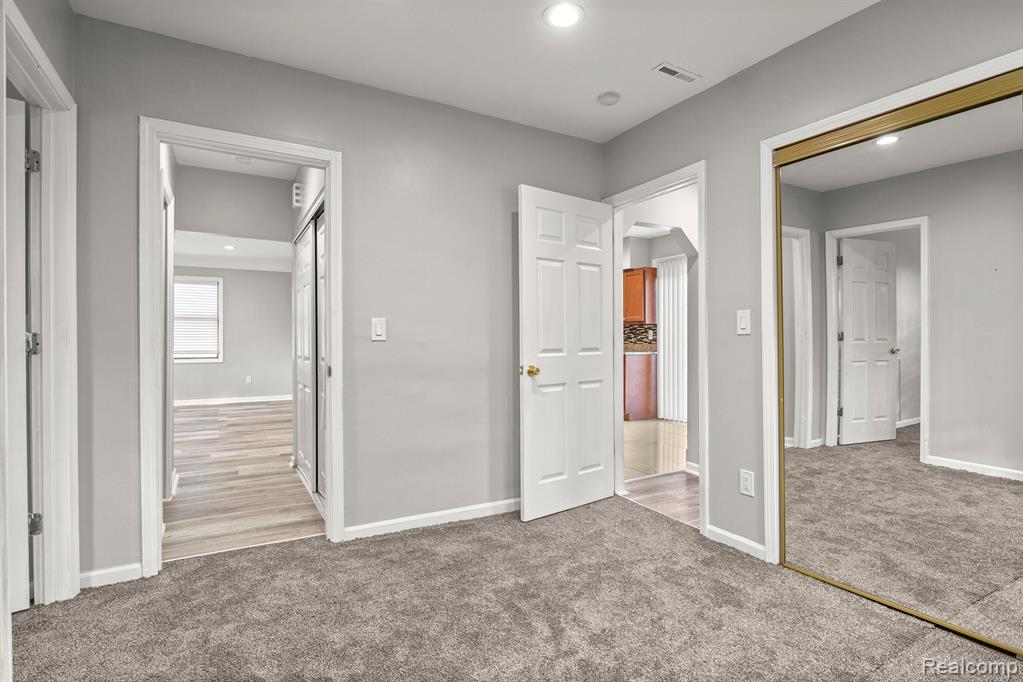 6500 N VERNON Street, Dearborn Heights, MI 48127 — Photo 21