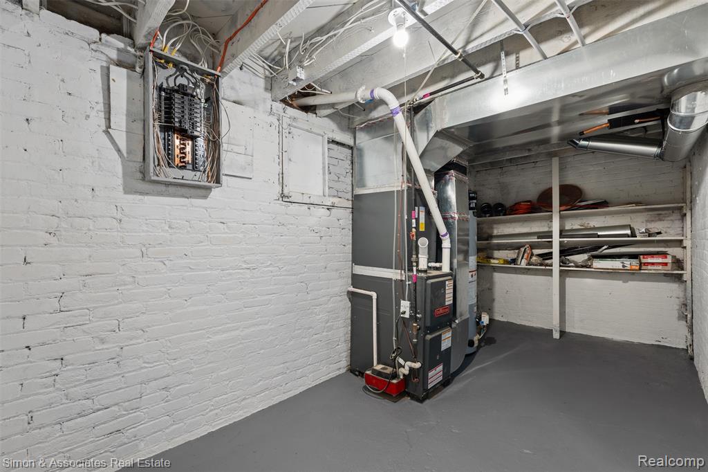 93 Massachusetts Street, Highland Park, MI 48203 — Photo 27