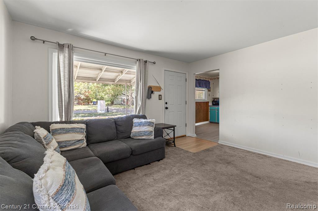 5015 Lincoln Boulevard, Dearborn Heights, MI 48125 — Photo 6